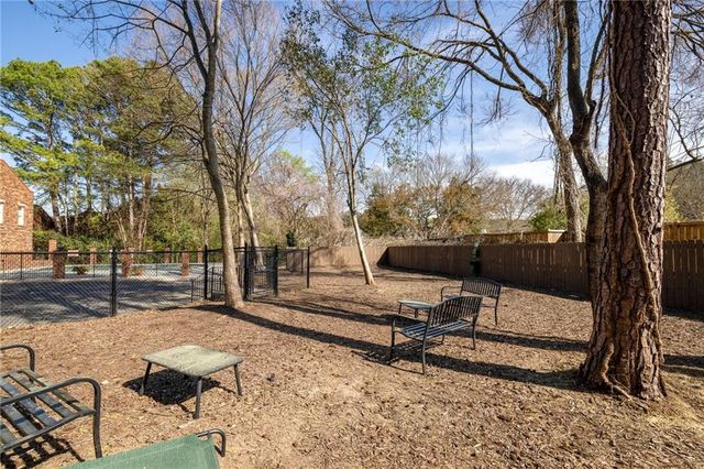 20 Stratford Hall Place NE, Atlanta, GA 30342