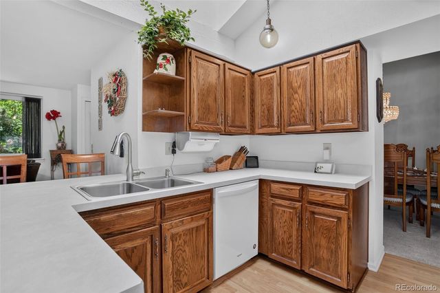 4987 E Lake Avenue, Centennial, CO 80121