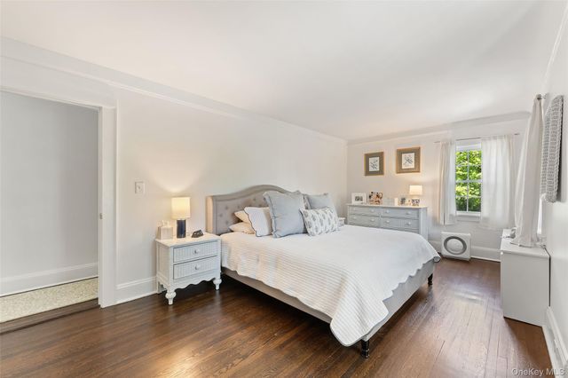 301 Bronxville Road, Bronxville, NY 10708