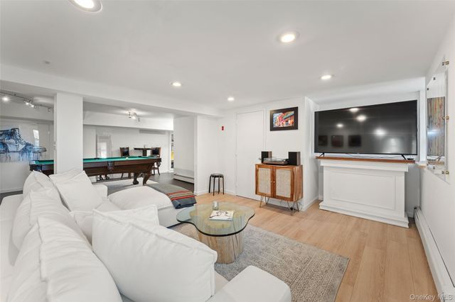 301 Bronxville Road, Bronxville, NY 10708