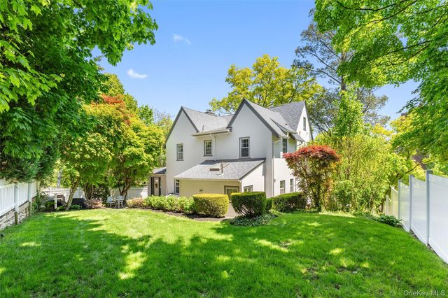 301 Bronxville Road, Bronxville, NY 10708