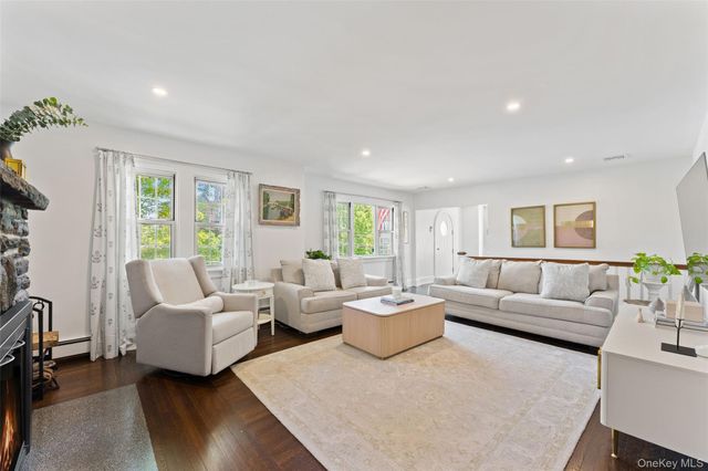 301 Bronxville Road, Bronxville, NY 10708