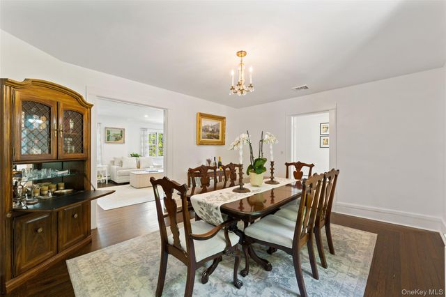 301 Bronxville Road, Bronxville, NY 10708