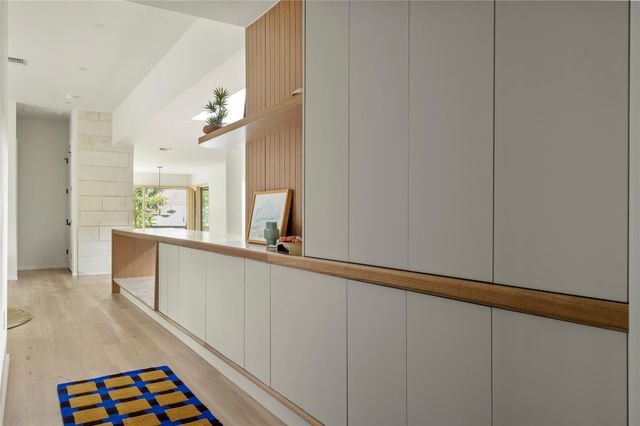 1705 Cliffside DR, Austin, TX 78704