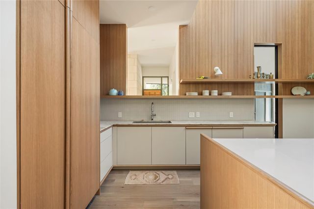 1705 Cliffside DR, Austin, TX 78704