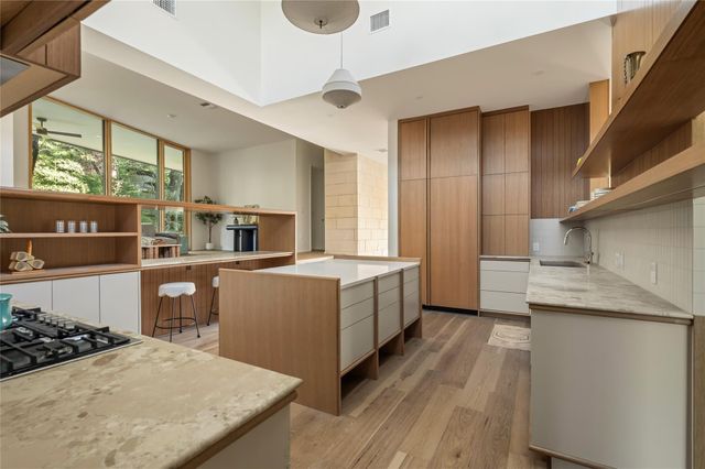 1705 Cliffside DR, Austin, TX 78704