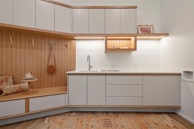 1705 Cliffside DR, Austin, TX 78704