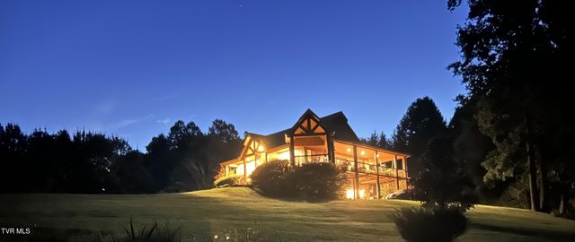 16301 Highlands Log Drive, Abingdon, VA 24210