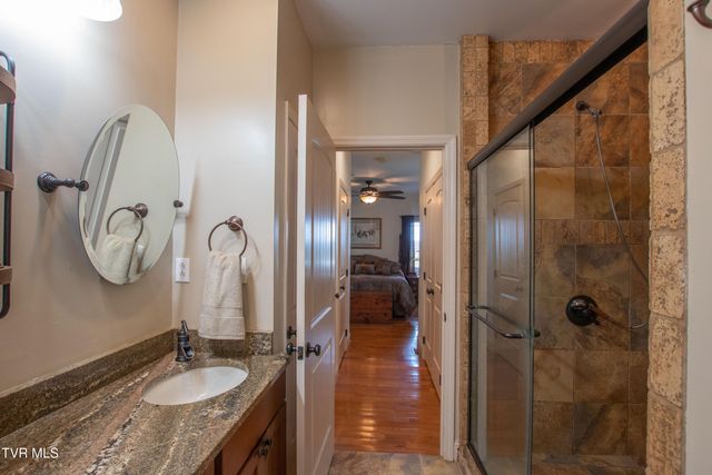 16301 Highlands Log Drive, Abingdon, VA 24210