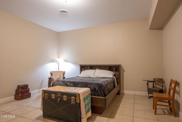16301 Highlands Log Drive, Abingdon, VA 24210