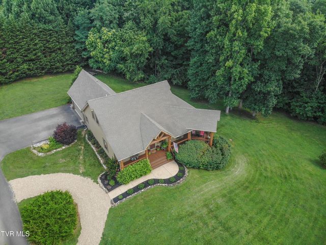 16301 Highlands Log Drive, Abingdon, VA 24210