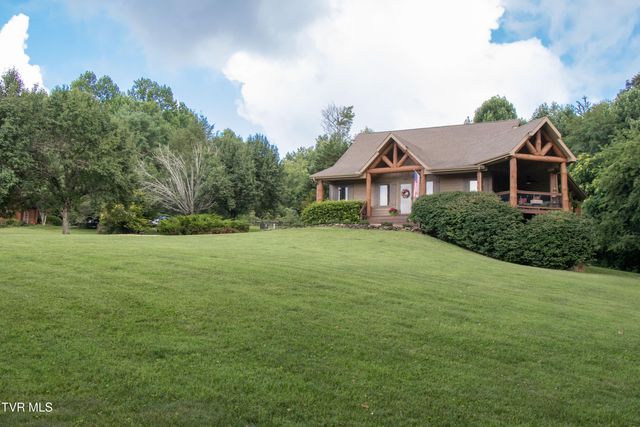 16301 Highlands Log Drive, Abingdon, VA 24210