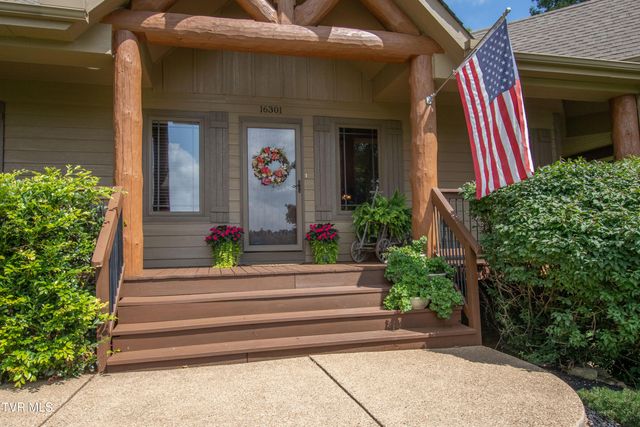 16301 Highlands Log Drive, Abingdon, VA 24210
