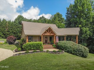 16301 Highlands Log Drive, Abingdon, VA 24210