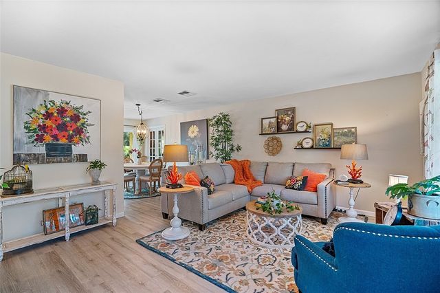 701 Highland Drive SW, Vero Beach, FL 32962