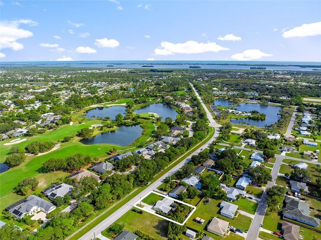 701 Highland Drive SW, Vero Beach, FL 32962