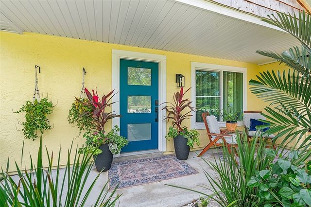 701 Highland Drive SW, Vero Beach, FL 32962