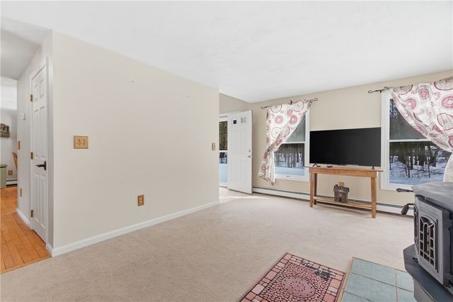 37 Anan Wade Road, Glocester, RI 02857