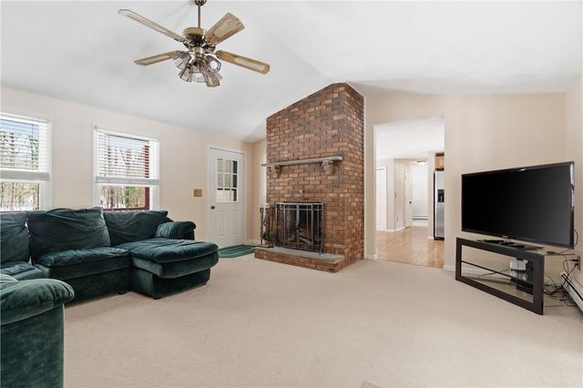 37 Anan Wade Road, Glocester, RI 02857