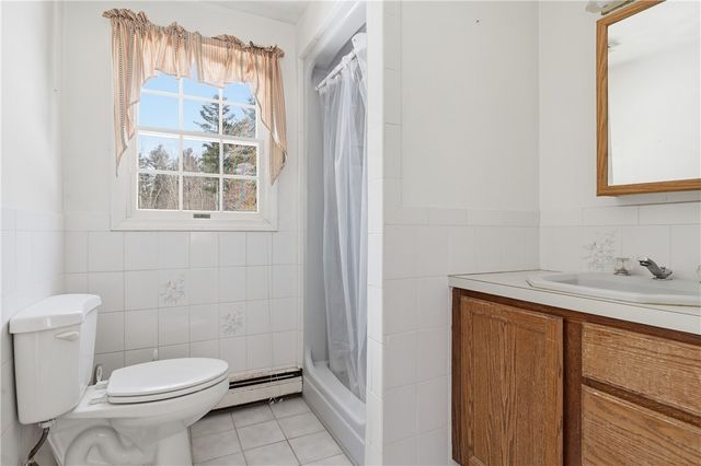 37 Anan Wade Road, Glocester, RI 02857