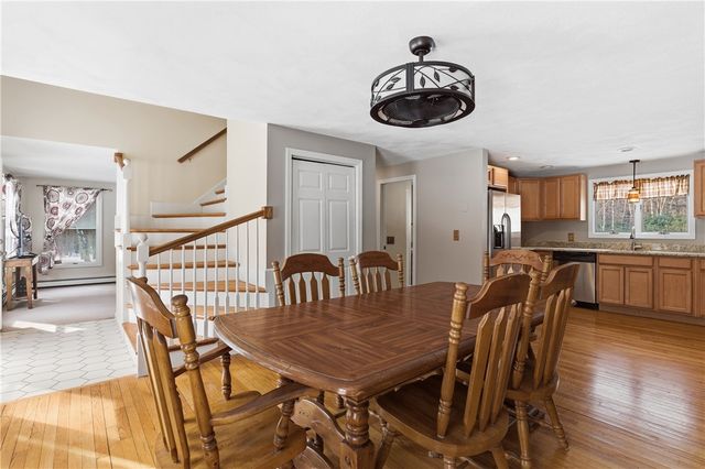 37 Anan Wade Road, Glocester, RI 02857