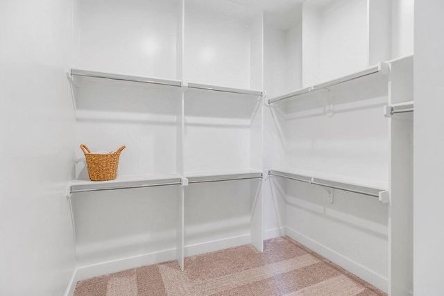 12231 S Solomon Road, Olathe, KS 66061