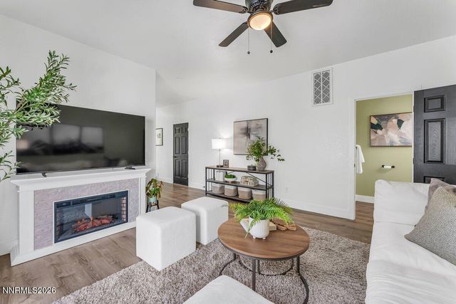 1364 Molly Drive, Carson City, NV 89706
