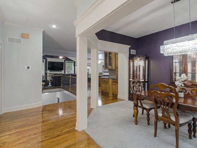 21431 W 112th Terrace, Olathe, KS 66061