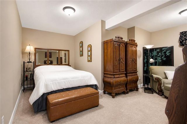 21431 W 112th Terrace, Olathe, KS 66061