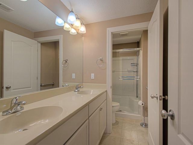 21431 W 112th Terrace, Olathe, KS 66061