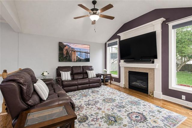 21431 W 112th Terrace, Olathe, KS 66061