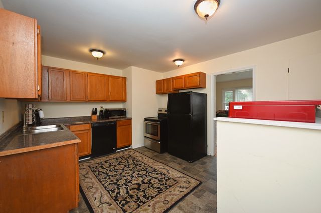 212 Nokes Dr, Hendersonville, TN 37075