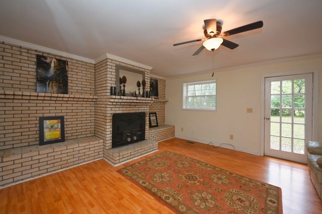 212 Nokes Dr, Hendersonville, TN 37075