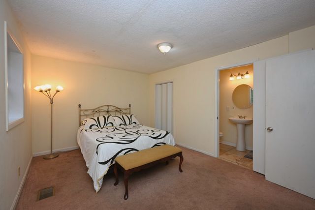 212 Nokes Dr, Hendersonville, TN 37075