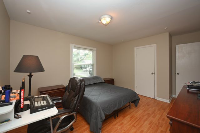 212 Nokes Dr, Hendersonville, TN 37075