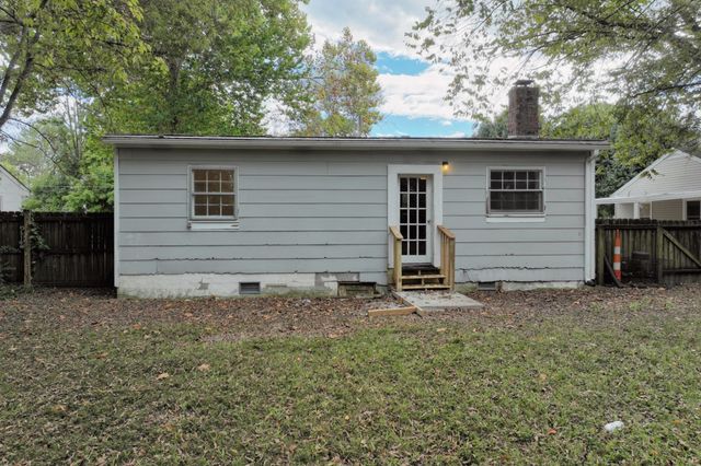 212 Nokes Dr, Hendersonville, TN 37075