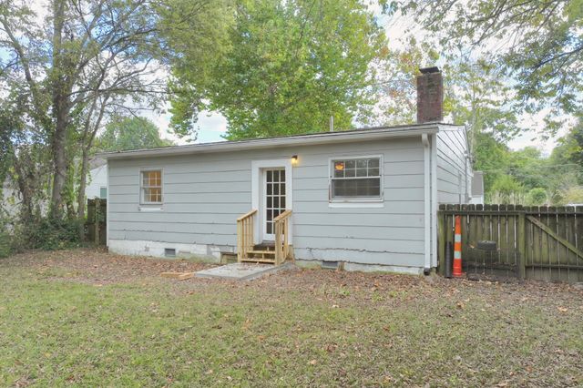 212 Nokes Dr, Hendersonville, TN 37075