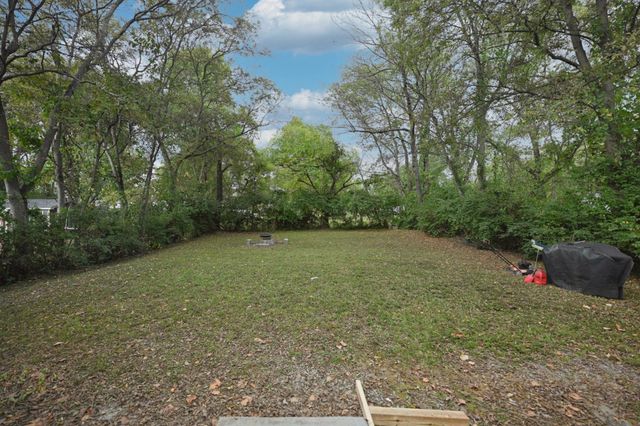 212 Nokes Dr, Hendersonville, TN 37075