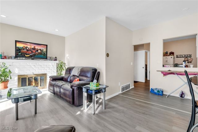 7511 Jeffries Avenue, Garfield Heights, OH 44105