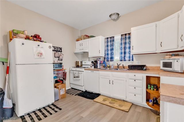 7511 Jeffries Avenue, Garfield Heights, OH 44105