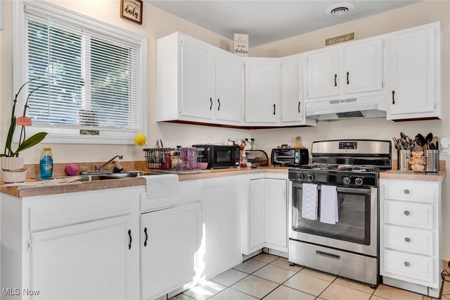 7511 Jeffries Avenue, Garfield Heights, OH 44105