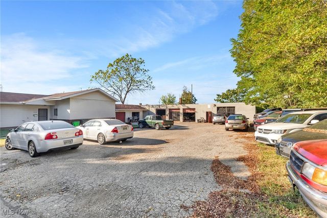 7511 Jeffries Avenue, Garfield Heights, OH 44105