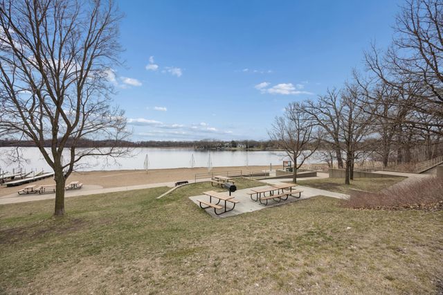 6565 Cherokee Trail W, Eden Prairie, MN 55344