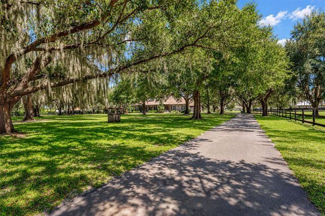 10900 ISLAND GROVE ROAD, Clermont, FL 34711