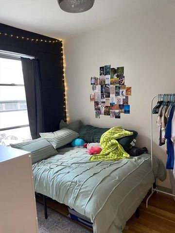 65 Burbank St 5, Boston, MA 02115