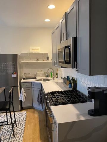 65 Burbank St 5, Boston, MA 02115