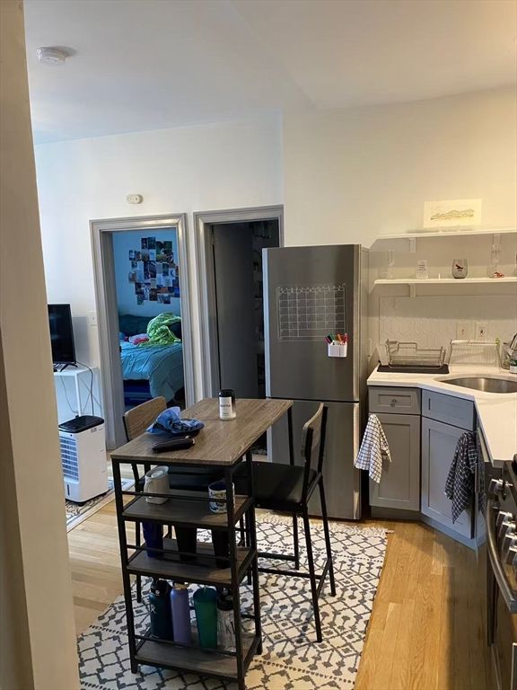 65 Burbank St 5, Boston, MA 02115