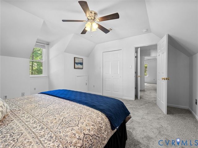 7307 Velvet Antler Dr, Midlothian, VA 23112