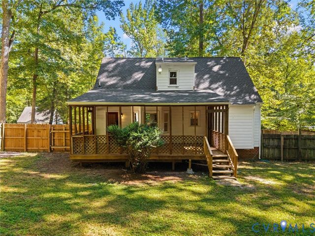 7307 Velvet Antler Dr, Midlothian, VA 23112