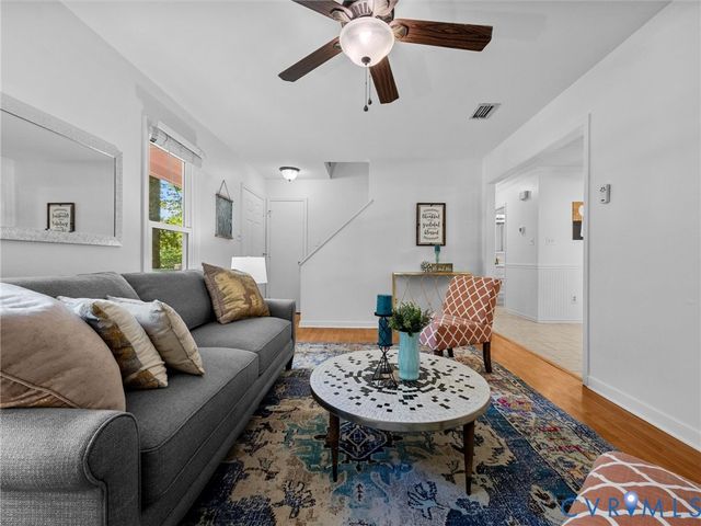 7307 Velvet Antler Dr, Midlothian, VA 23112